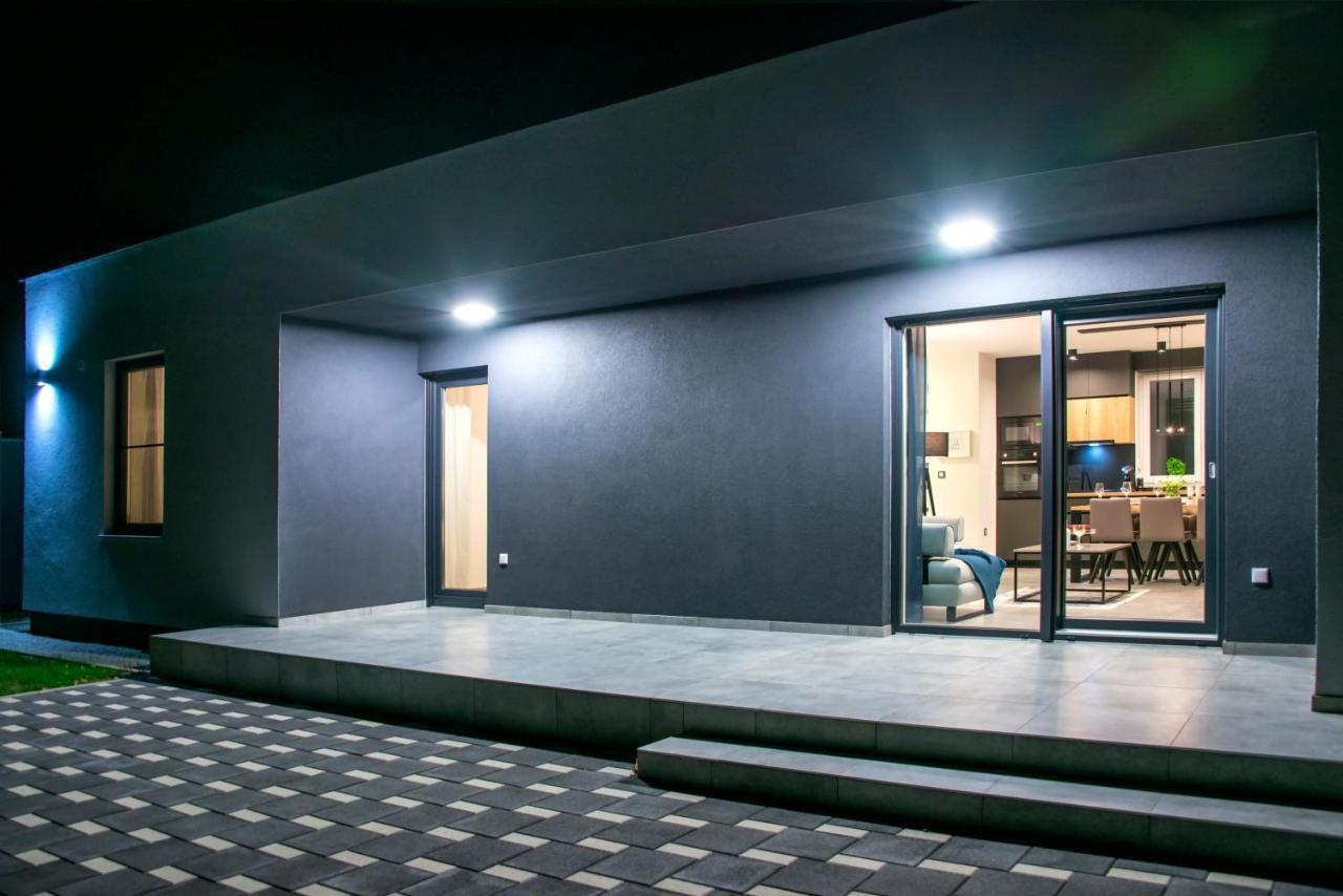 K Relax Place, Varazdinske Toplice, Modern Home With Sauna, Jacuzzi, Wifi 外观 照片