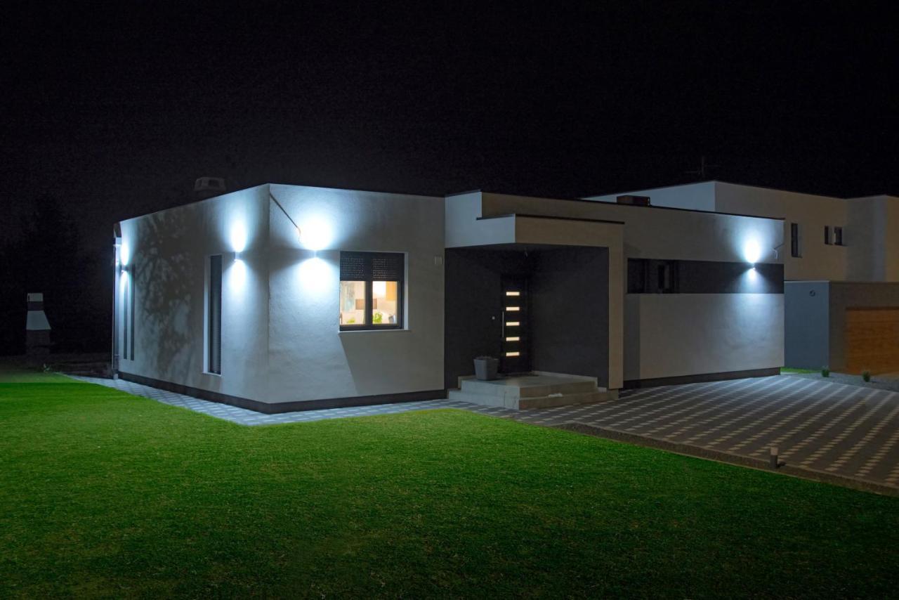 K Relax Place, Varazdinske Toplice, Modern Home With Sauna, Jacuzzi, Wifi 外观 照片
