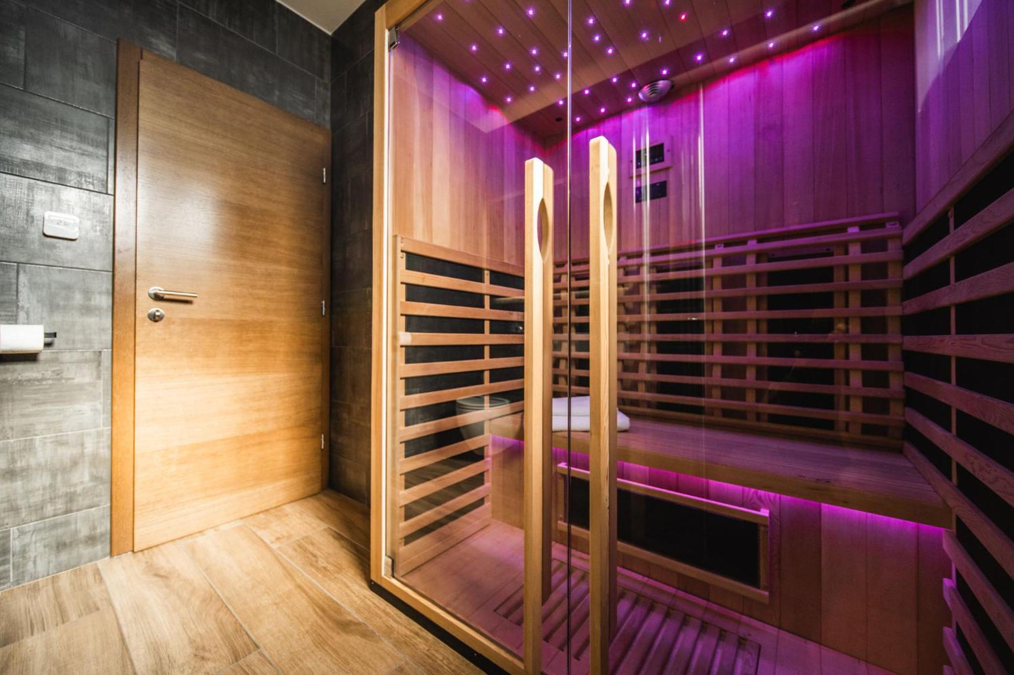 K Relax Place, Varazdinske Toplice, Modern Home With Sauna, Jacuzzi, Wifi 外观 照片