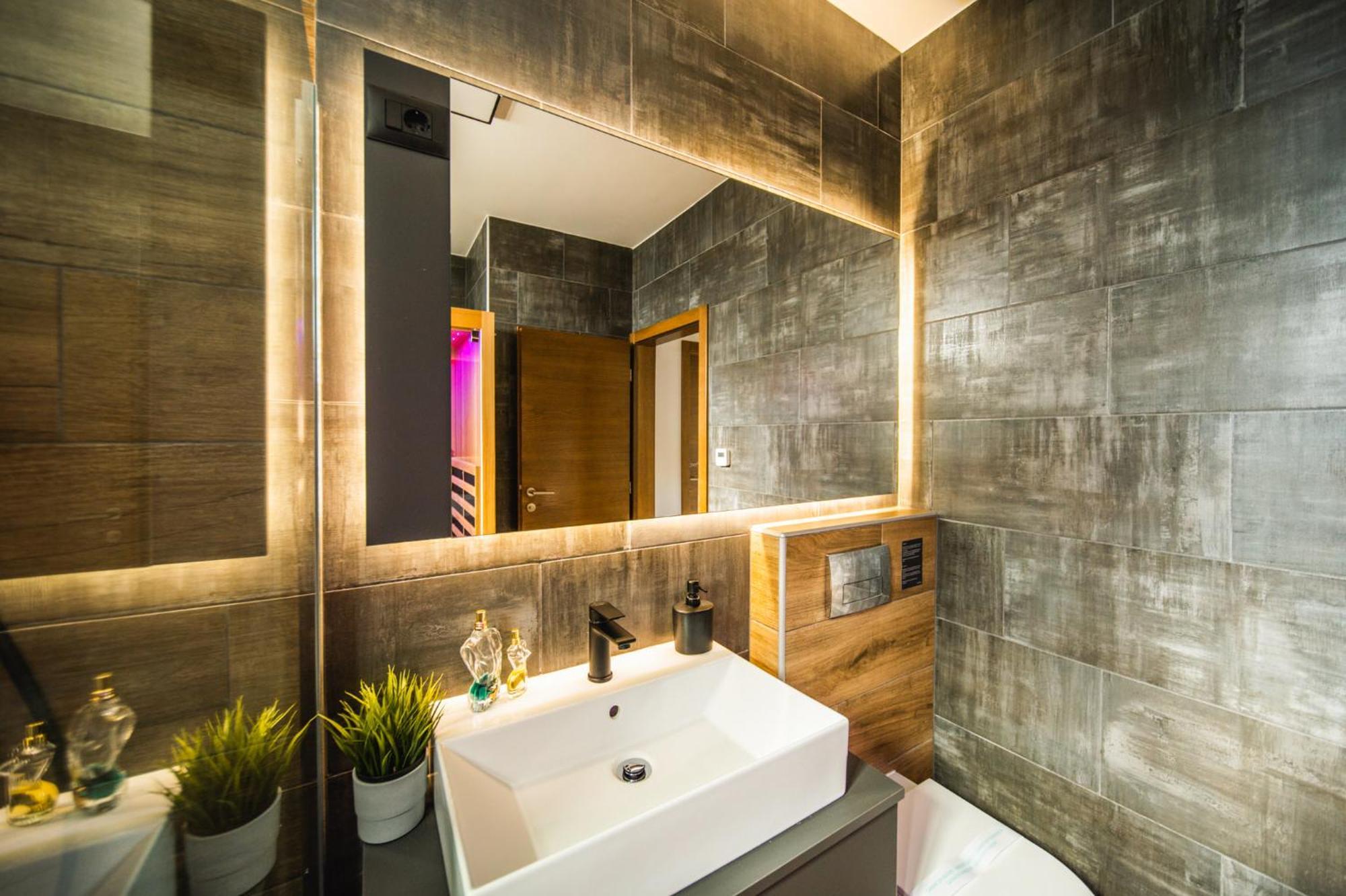 K Relax Place, Varazdinske Toplice, Modern Home With Sauna, Jacuzzi, Wifi 外观 照片